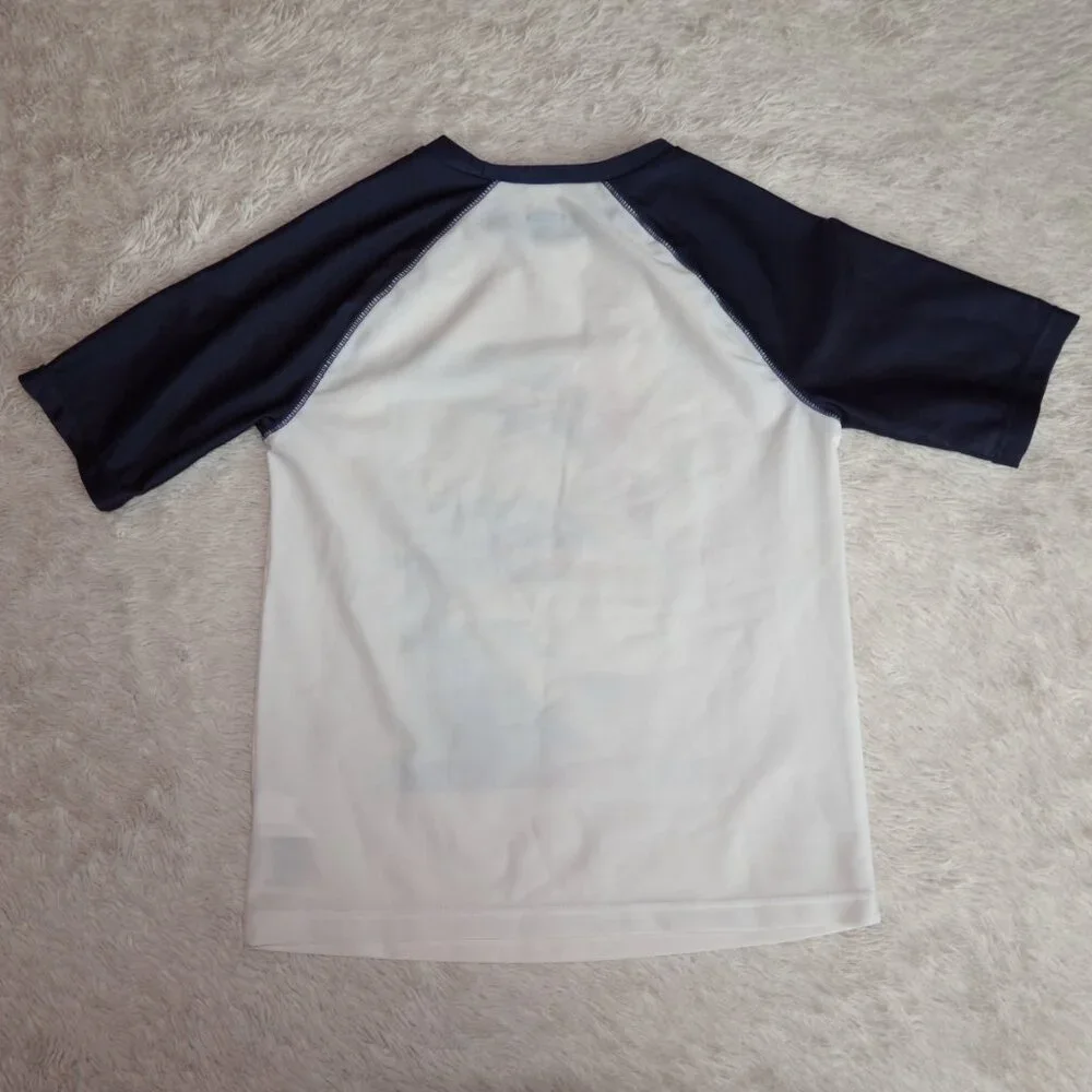 Boys Size Small (6-7) Old Navy Shark Graphic Raglan Sleeve Rashguard, Like New